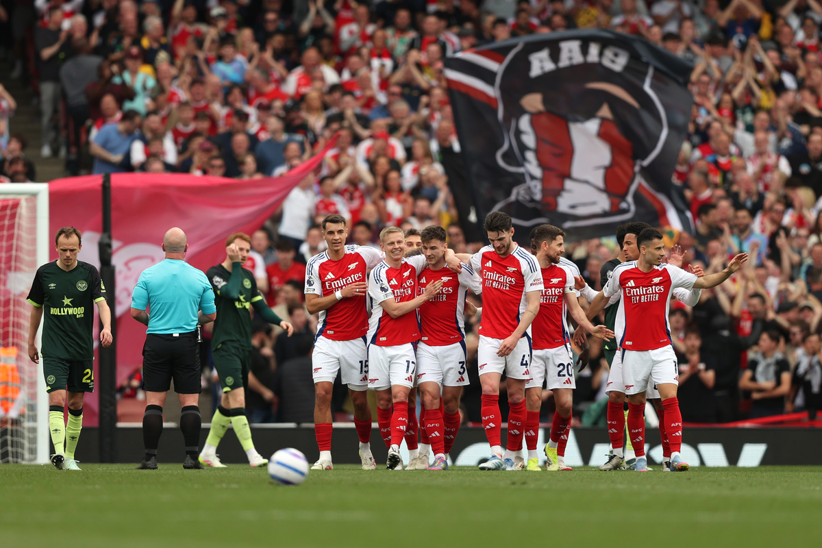 打替补这么猛？波杰13中7得21分8板7助 得分篮板助攻皆球队最高（替补爆发！波杰13投7中砍21分8篮板7助攻，三项数据均队内最高）