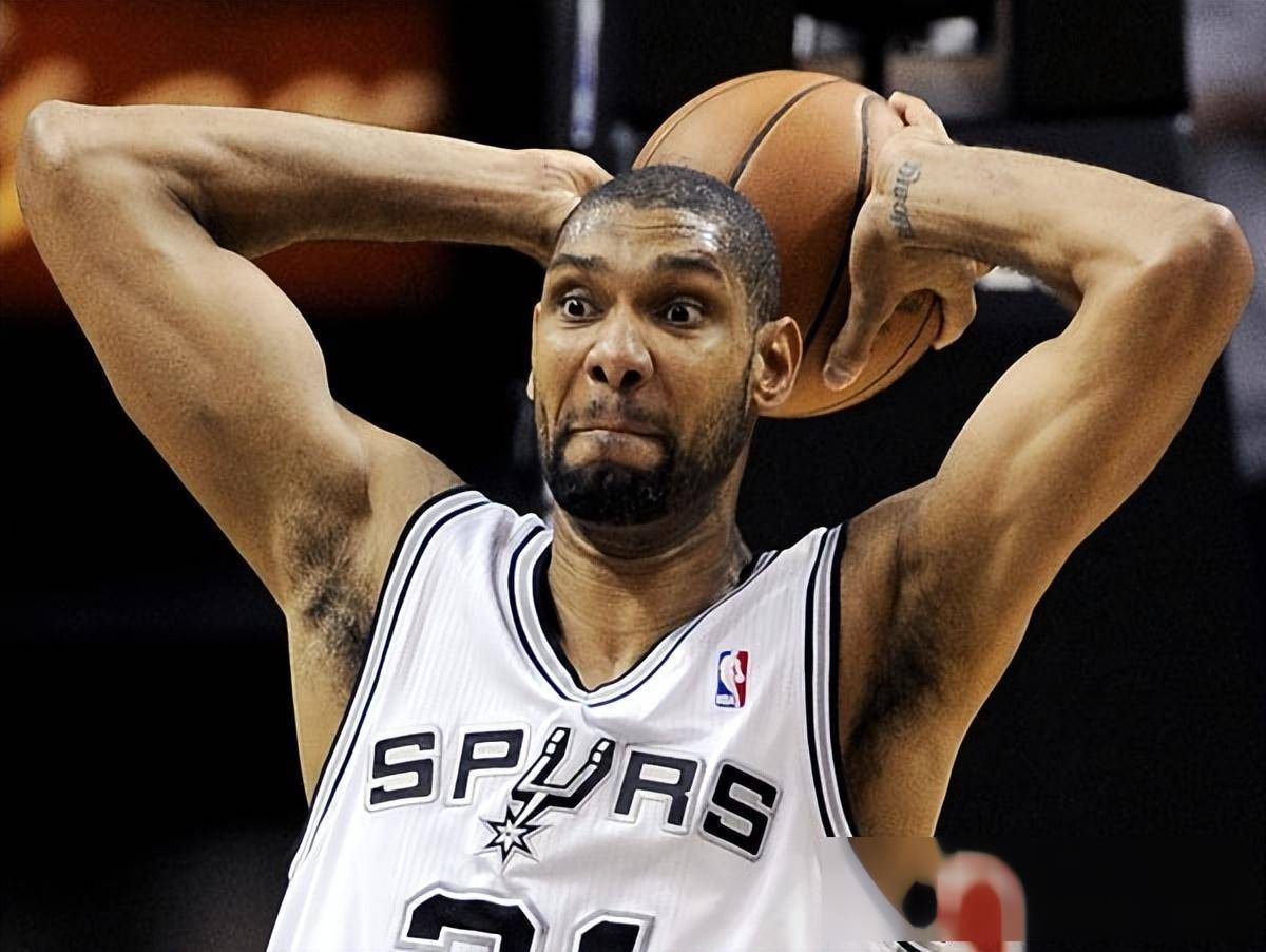 贝尔戈米：看看那不勒斯有多少人缺阵，如今他们比上赛季更强（贝尔戈米：哪怕那不勒斯伤缺众多，如今整体实力已超越上赛季）