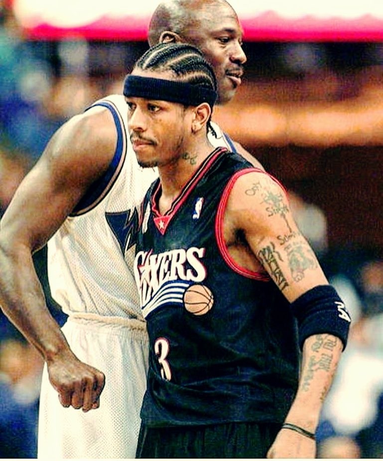 津媒：足协可能在2026年元旦之前给国足主帅邵佳一安排见面会（津媒称：足协或于2026年元旦前为国足主帅邵佳一举行见面会）