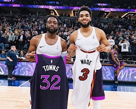 越南速度打法极具冲击力（越南快节奏打法冲击力十足）