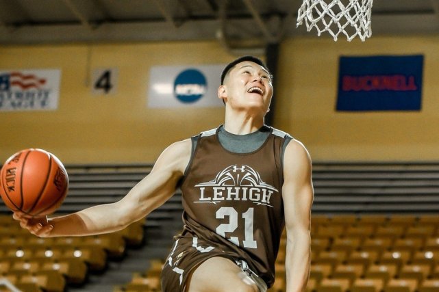 孙颖莎3-0战胜米特兰姆！成都混合团体世界杯：国乒暂时5-1德国队（成都混合团体世界杯：孙颖莎横扫米特兰姆，国乒暂以5比1领先德国队）