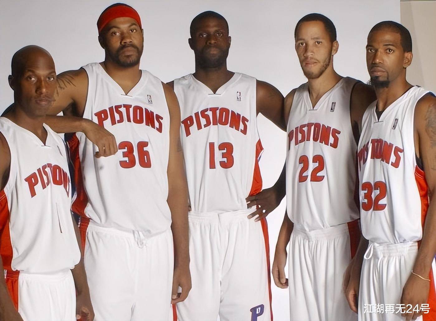 米切尔末节24分，与詹姆斯并列97-98赛季以来骑士第二高（米切尔末节独取24分 追平詹姆斯 创97-98赛季后骑士第二高纪录）