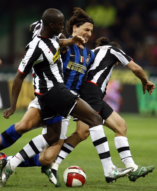 每体：加维和费尔明受伤，佩德里刚复出，弗里克面临布阵难题（每体：加维与费尔明伤停，佩德里刚回归，弗里克面临排兵布阵困局）