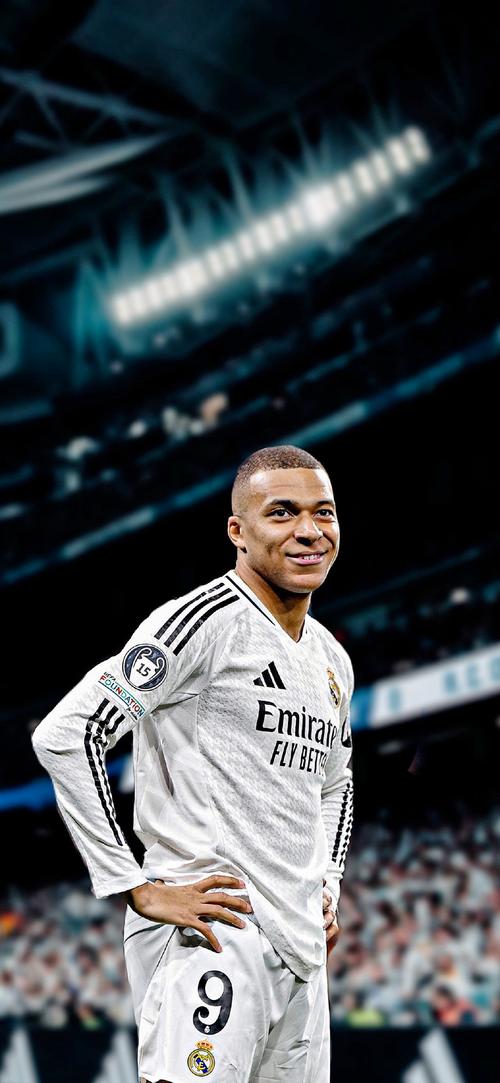 米兰吃老将红利上瘾！力邀41岁老臣回归，曾是马尔蒂尼接班人（米兰再押经验牌：力邀41岁功勋回巢，昔日马尔蒂尼衣钵传人）