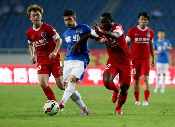 效率逆天！吉迪出场仅20分钟就砍下10+10+12三双