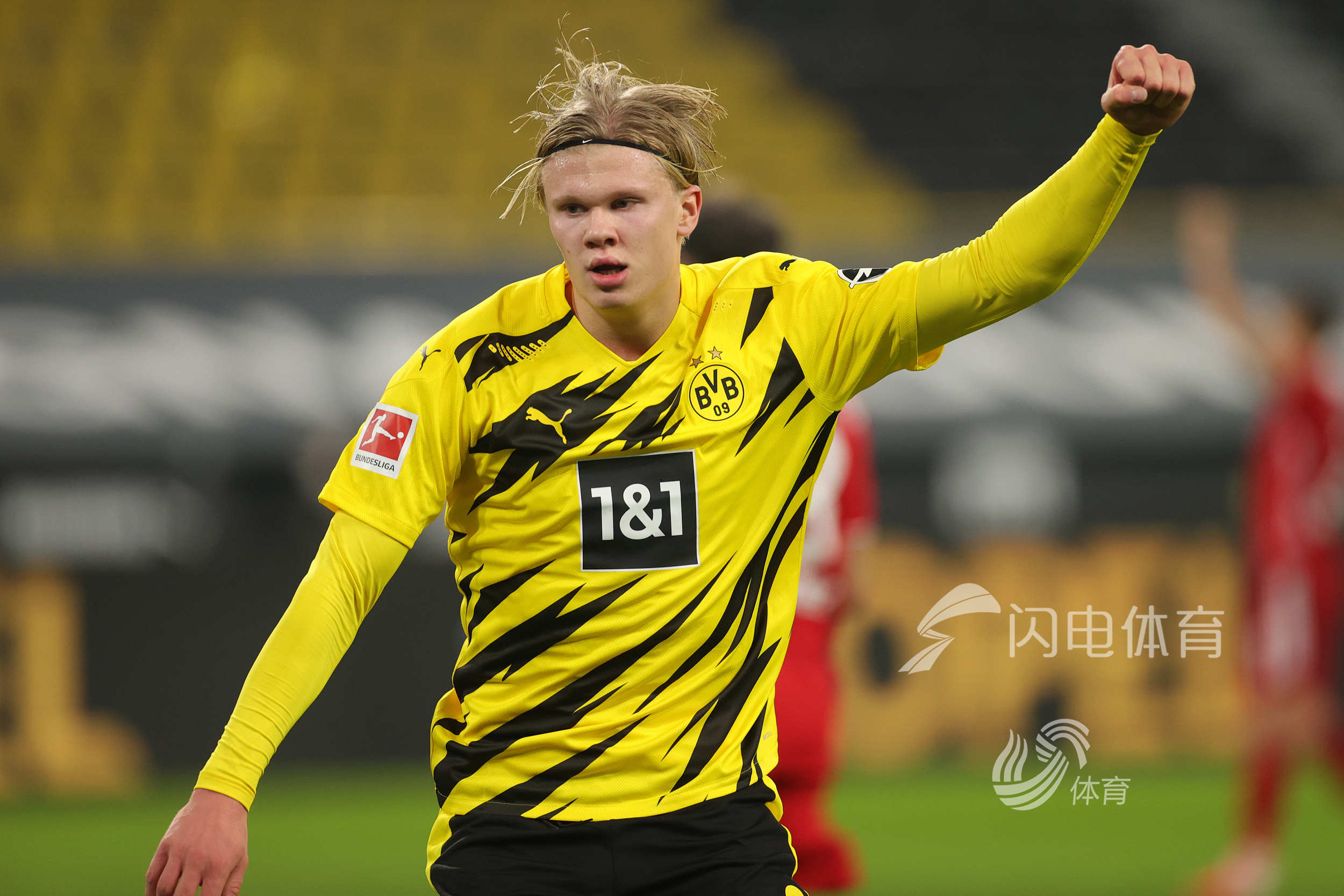 足球意大利名帅重返教练席，引全球媒体关注（意大利足坛名帅重返执教舞台，全球媒体聚焦）