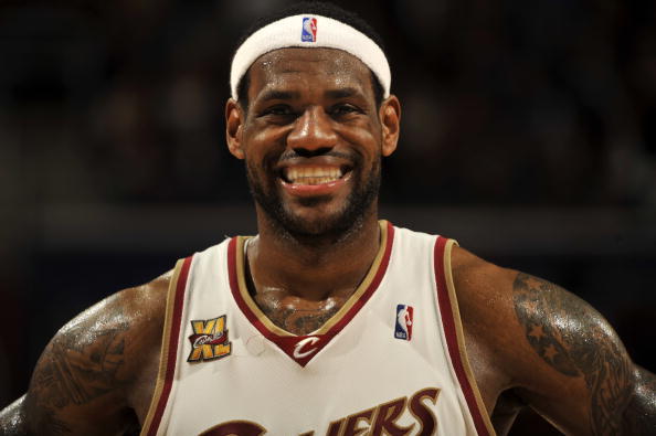 NBA漫谈｜马刺淘汰雷霆！文班究竟有多强？季后赛若相遇马刺真不虚（NBA杂谈｜马刺淘汰雷霆！文班到底强到什么程度？季后赛相遇马刺不怵）